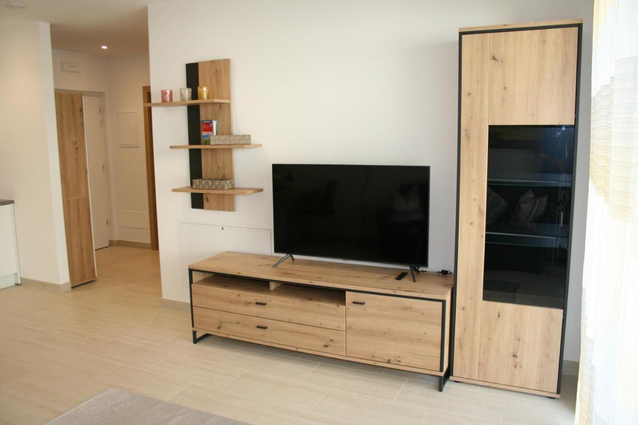 Residence Weinberg 8 Налес Екстериор снимка