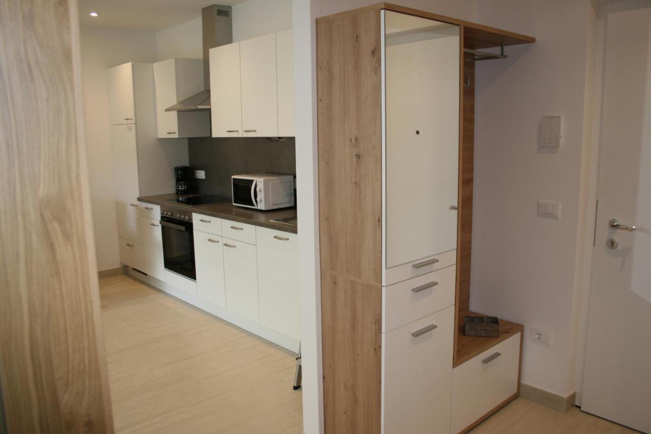Residence Weinberg 8 Налес Екстериор снимка