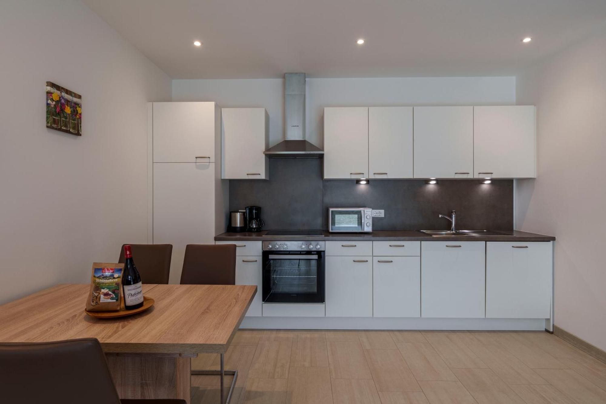 Residence Weinberg 8 Налес Екстериор снимка