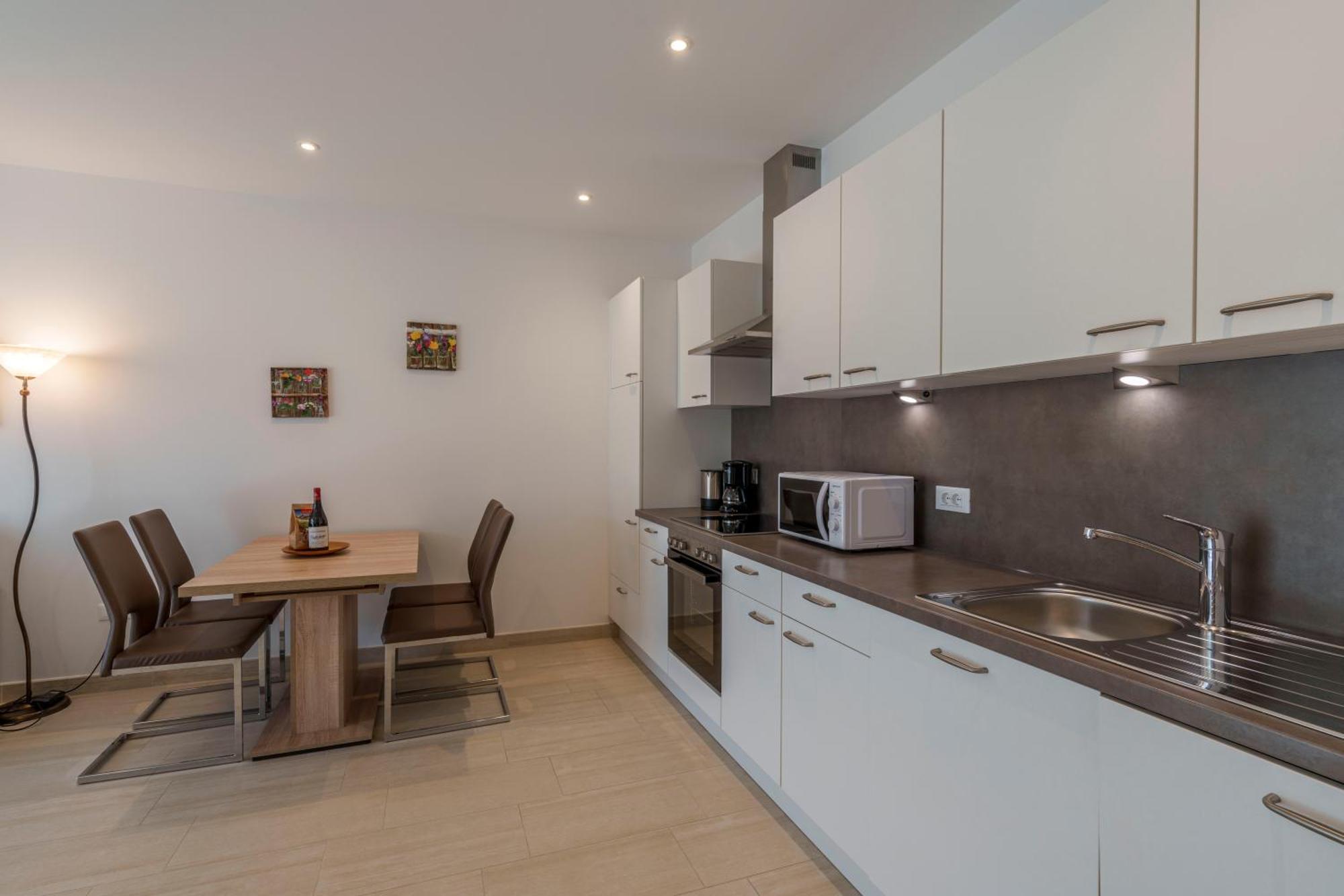 Residence Weinberg 8 Налес Екстериор снимка
