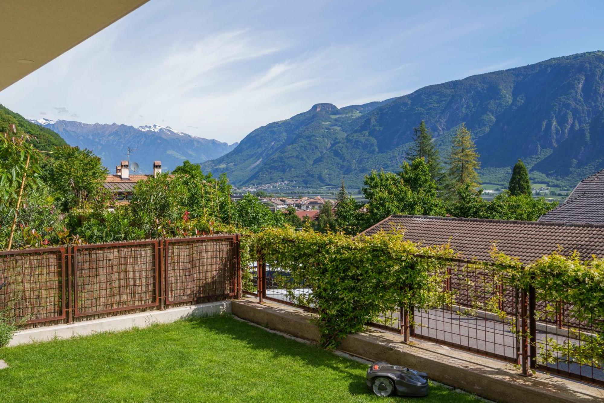 Residence Weinberg 8 Налес Екстериор снимка